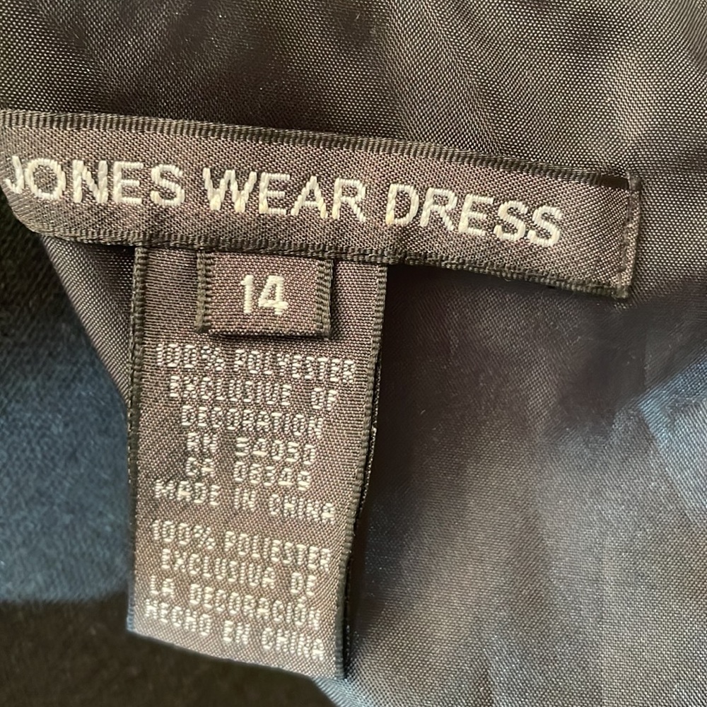 Jones Wear Asymmetrical Black Dress - Picture 8 of 8